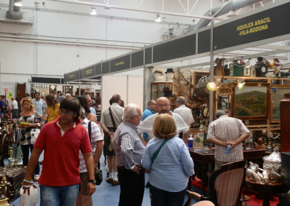 5.000 persones han visitat la Fira d\'Antiguitats de Vic