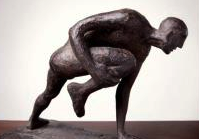 Escultures de Marta Moreu a les Escoles Velles