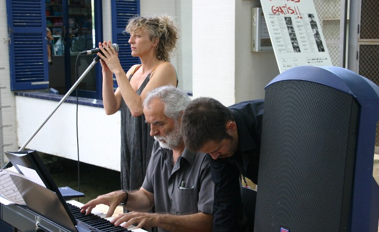 Primera fira dominical estiuenca a l\'estany