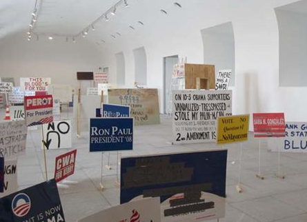 La nord-americana Sharon Hayes al Reina Sofía