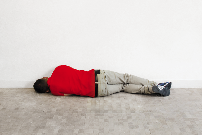 La coreografia d\'accions de Xavier Le Roy a la Fundació Tàpies