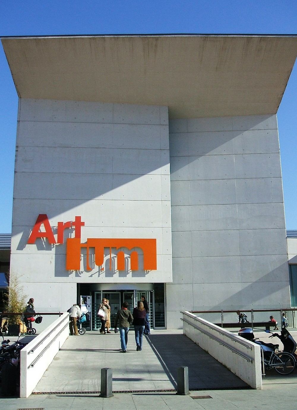 Desè aniversari d\'ARTIUM, Centre-Museu Basc d\'Art Contemporani