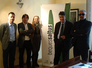 Es presentan les beques \