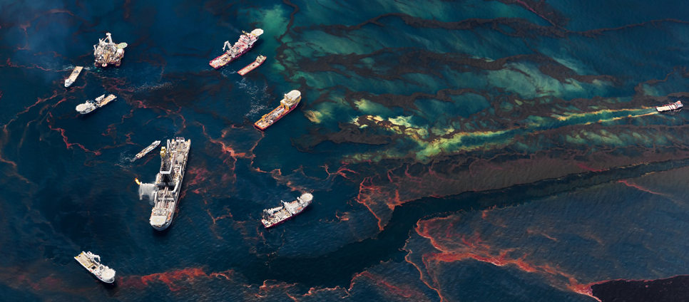 Roca Gallery presenta el desastre del golf de Mèxic amb fotografies de Daniel Beltrá