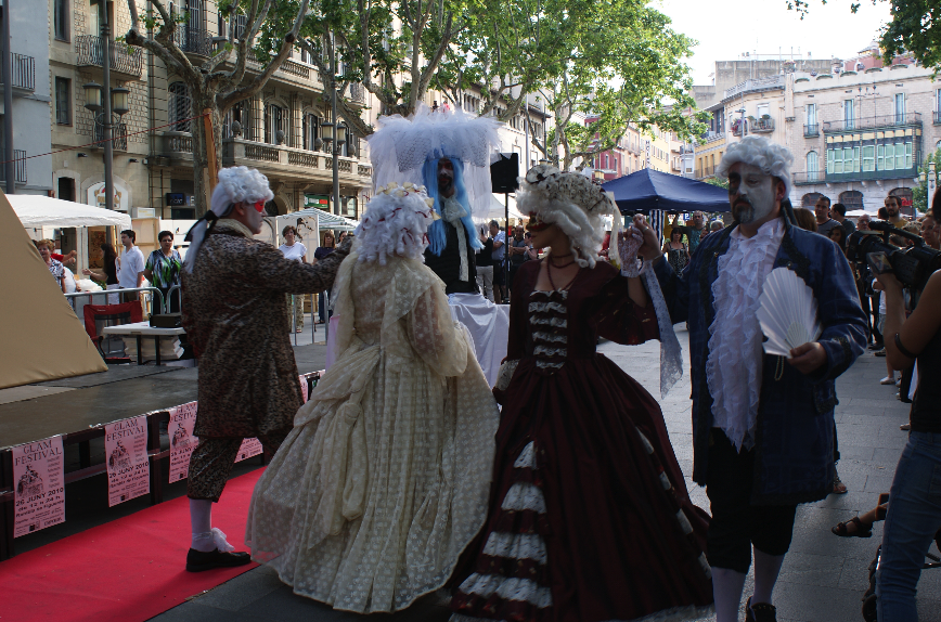 El 7 d\'abril, Glam Fest, festival d\'art i performance a la Rambla