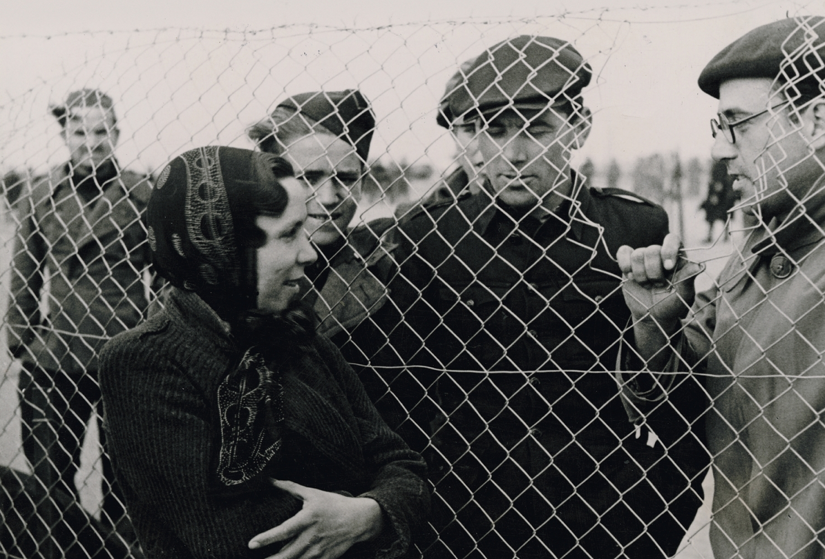 "Robert Capa. 18 mars 1939. L'armée oubliée au camp d'Argelers" au MUME