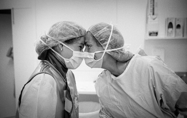 'CurArt' du photographe Tino Soriano à l'Hospital Clínic de Barcelone