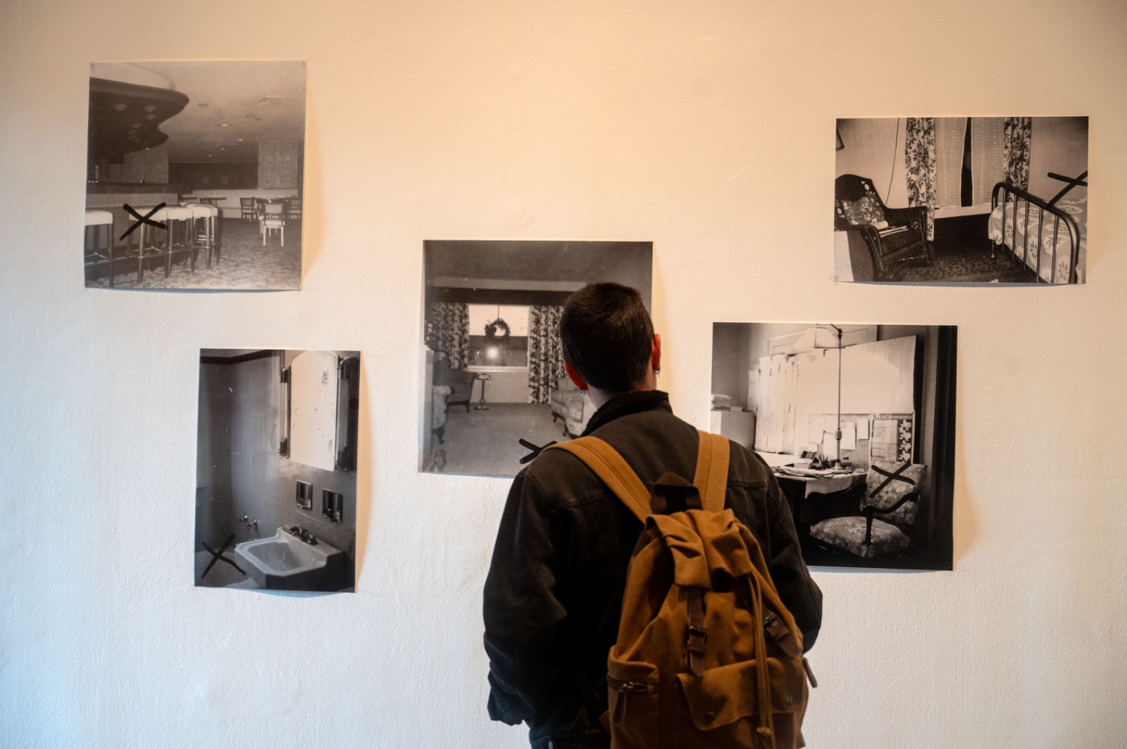 Sense sortida: art, poder i resistència en temps de necropolítica