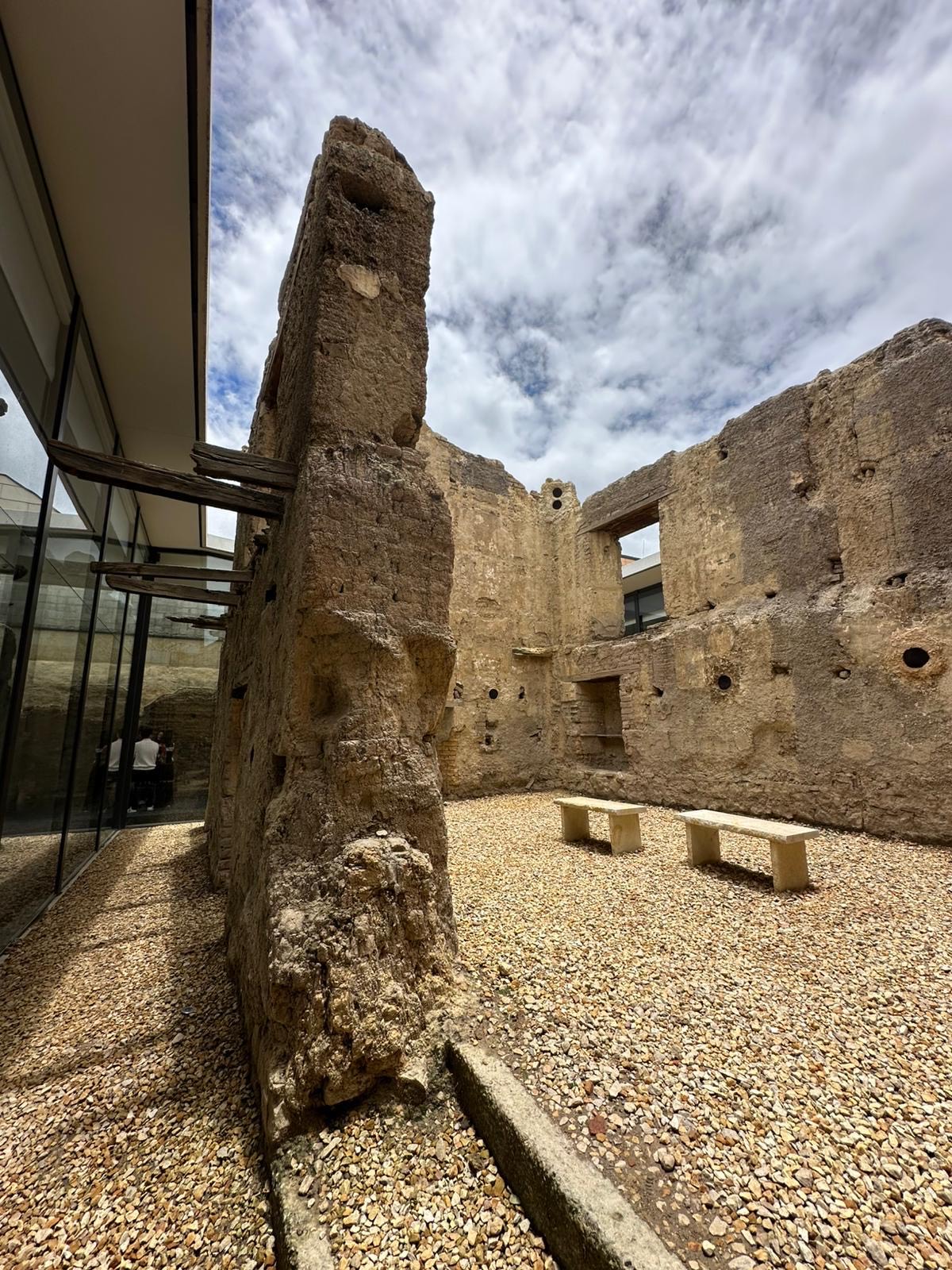 72d27ba9-0d4f-436d-9871-5d856dfe53b8