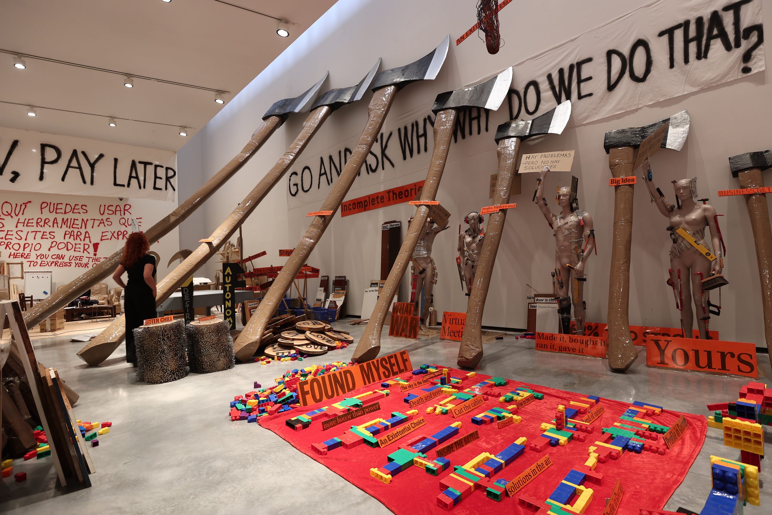 Thomas_HIrschhorn_Museo_Helga_de_Alvear-4-scaled