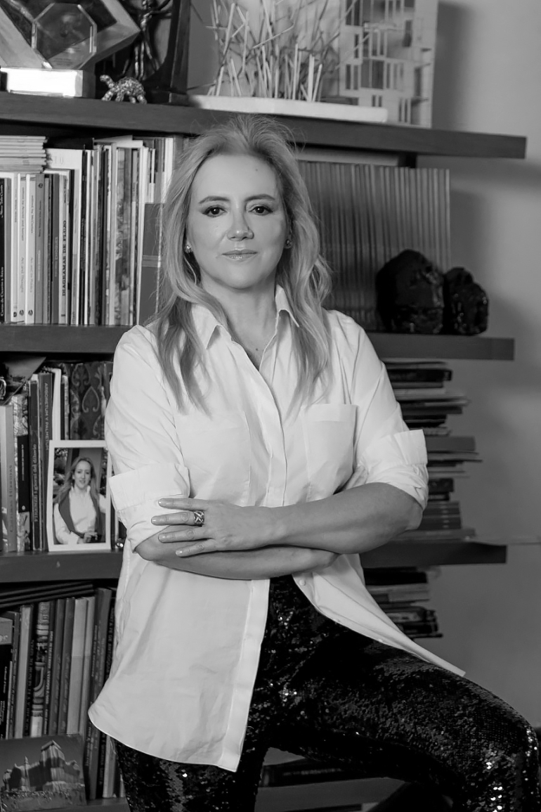 Lucrecia-Piedrahita-770x1155