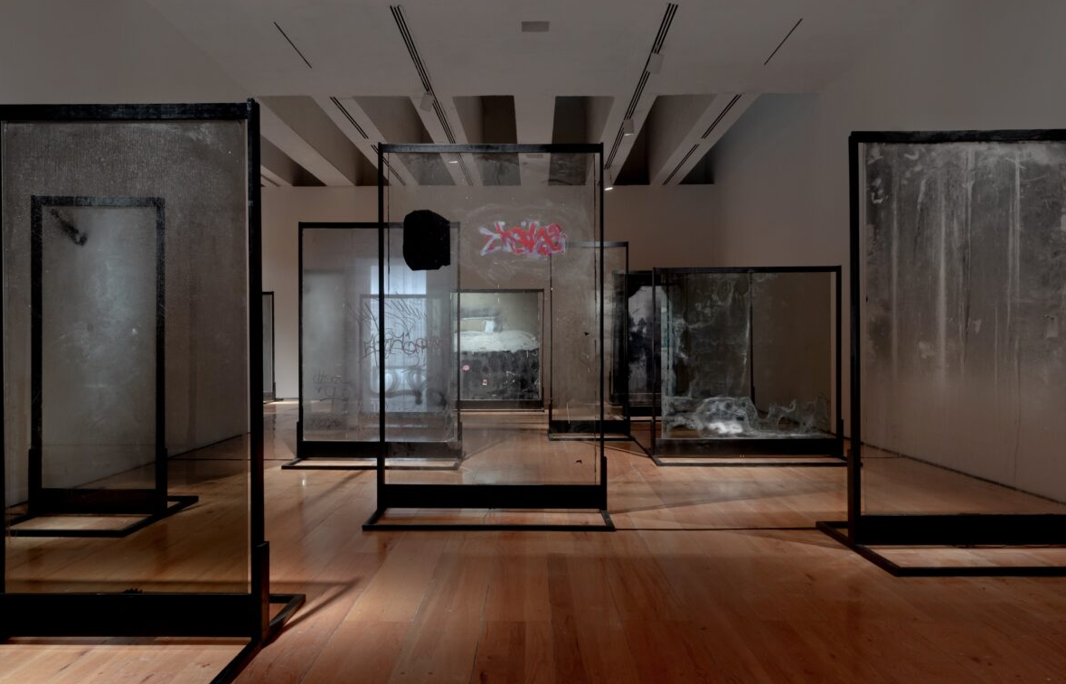 Teresa Margolles ¿Cómo salimos? retrospectiva en MARCA: Un mapa de ausencias