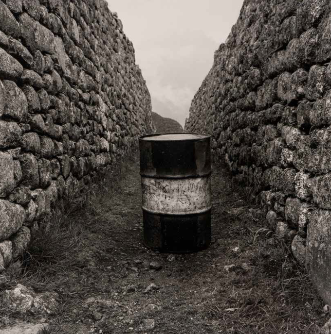 The retrospective that claims the depth of the image with Jordi Puig