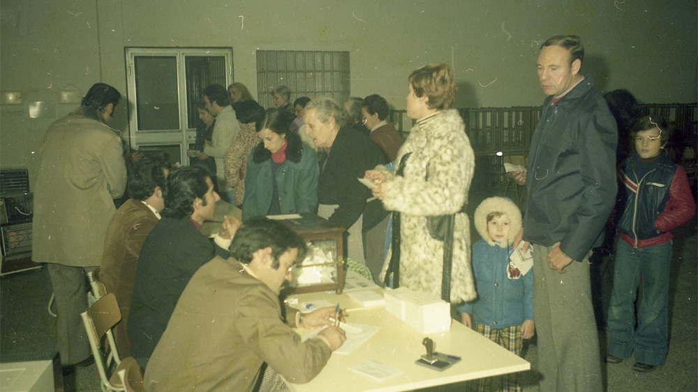 El Museu de Badalona recorda \'Els primers passos cap a la democràcia (1976-1978)\'