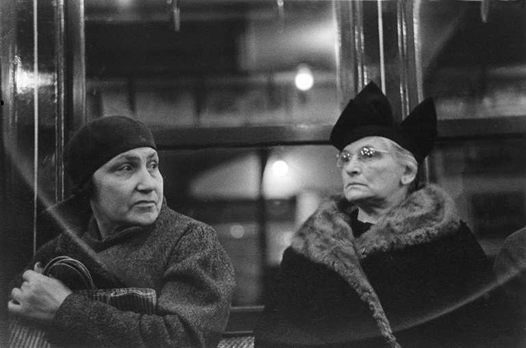 Last days at KBr: Walker Evans and Carlos Pérez Siquier say goodbye to Barcelona