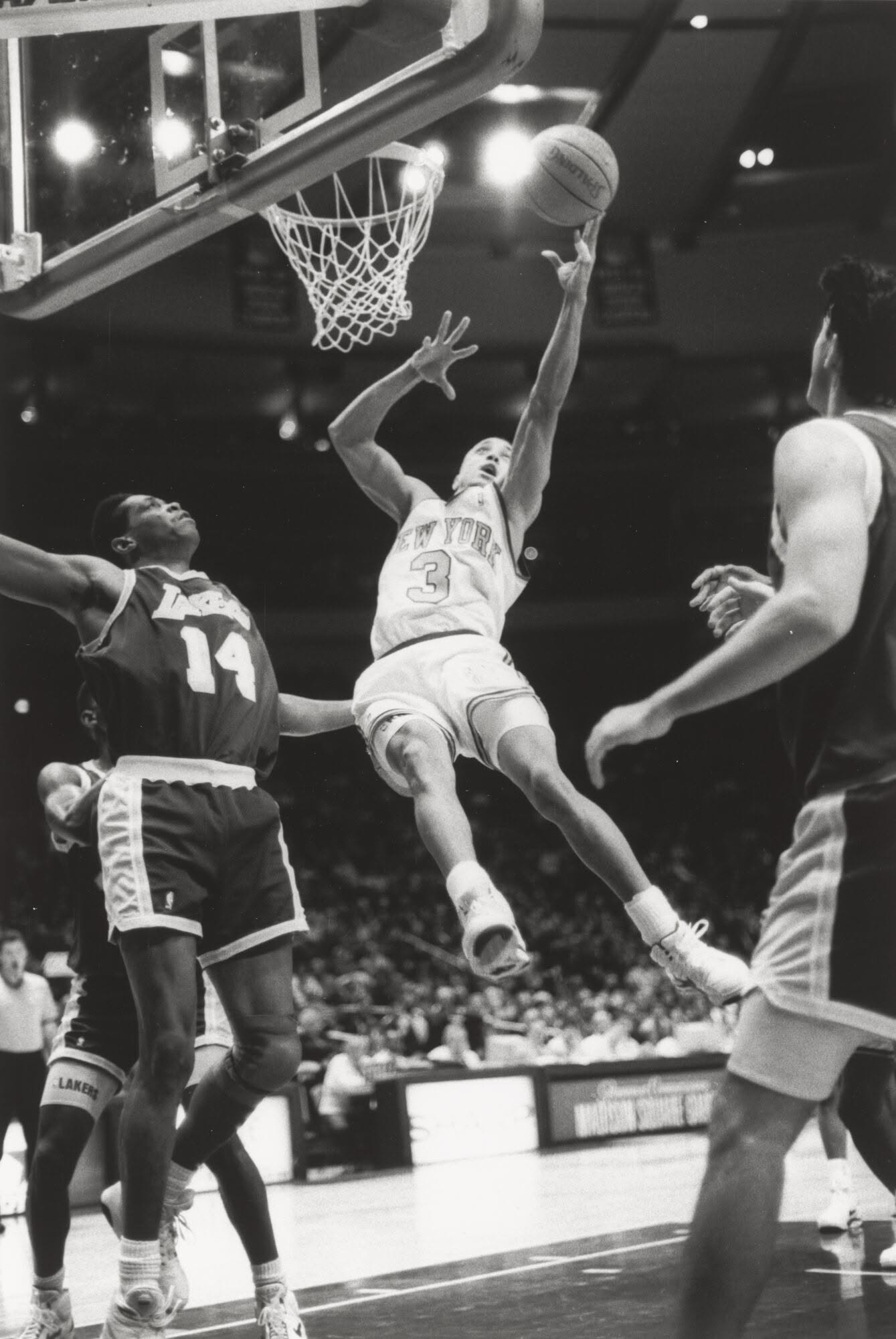 El instante suspendido: el baloncesto convertido en arte en el fotoperiodismo clásico