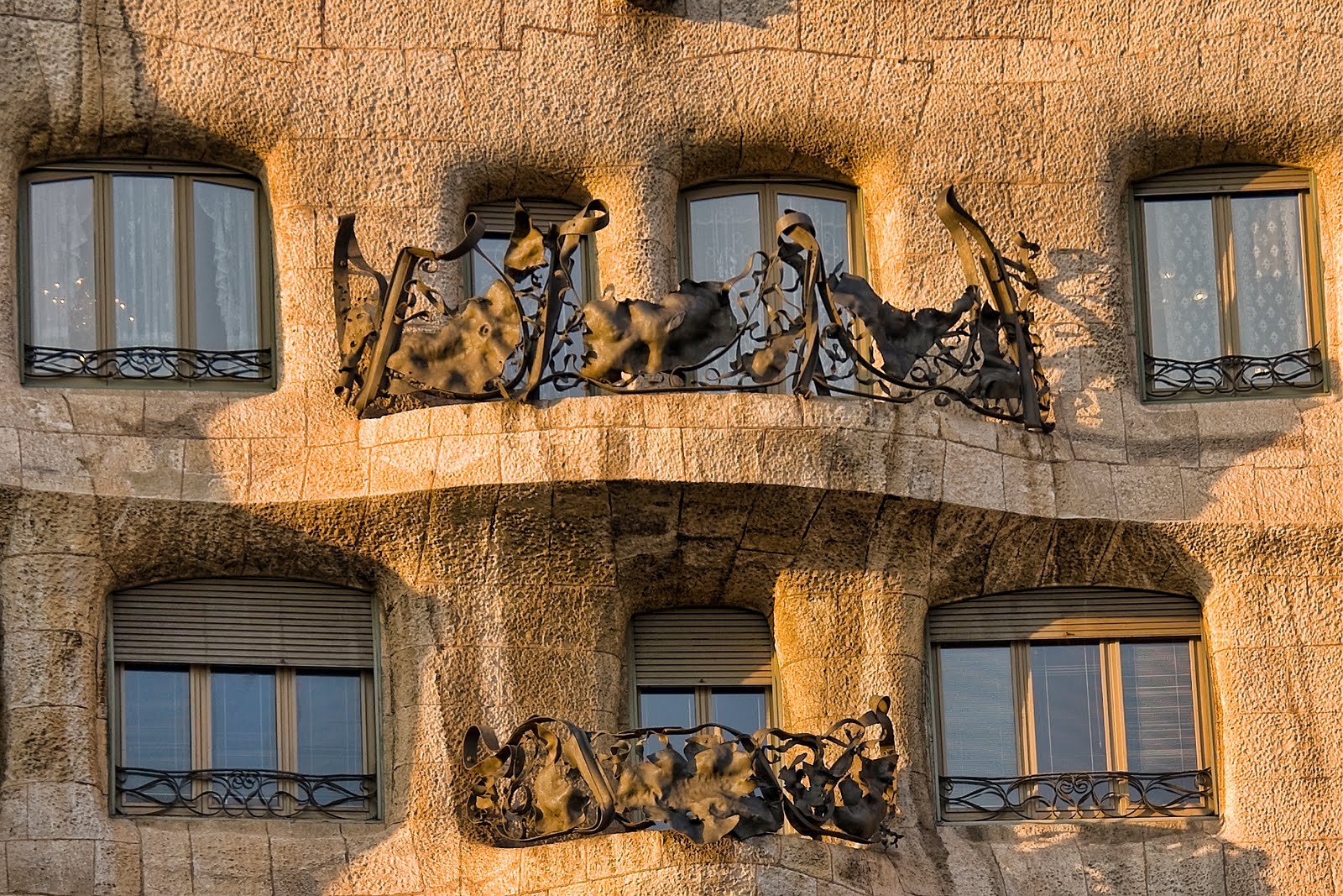Gaudí en cinc ràfegues, en el centenari de la seva mort
