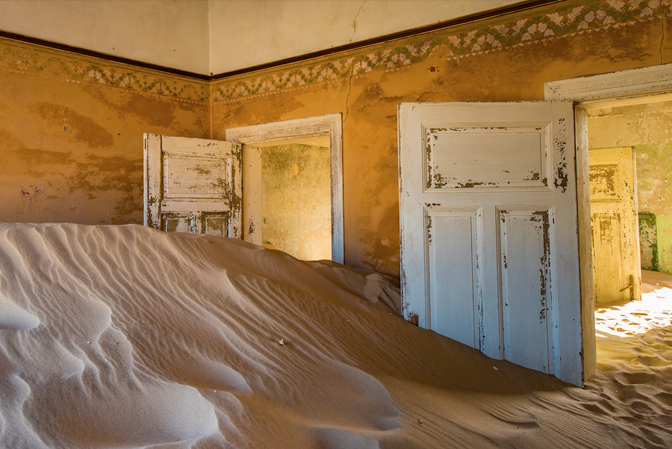 La ciudad que se tragó el desierto