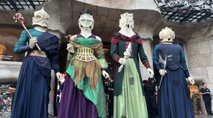 La Pedrera recupera els seus gegants
