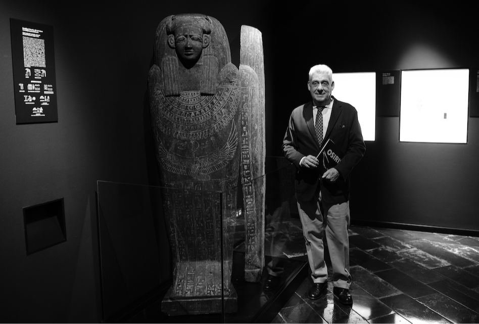 Jordi Clos, honorary academician of the Royal Catalan Academy of Fine Arts of Sant Jordi