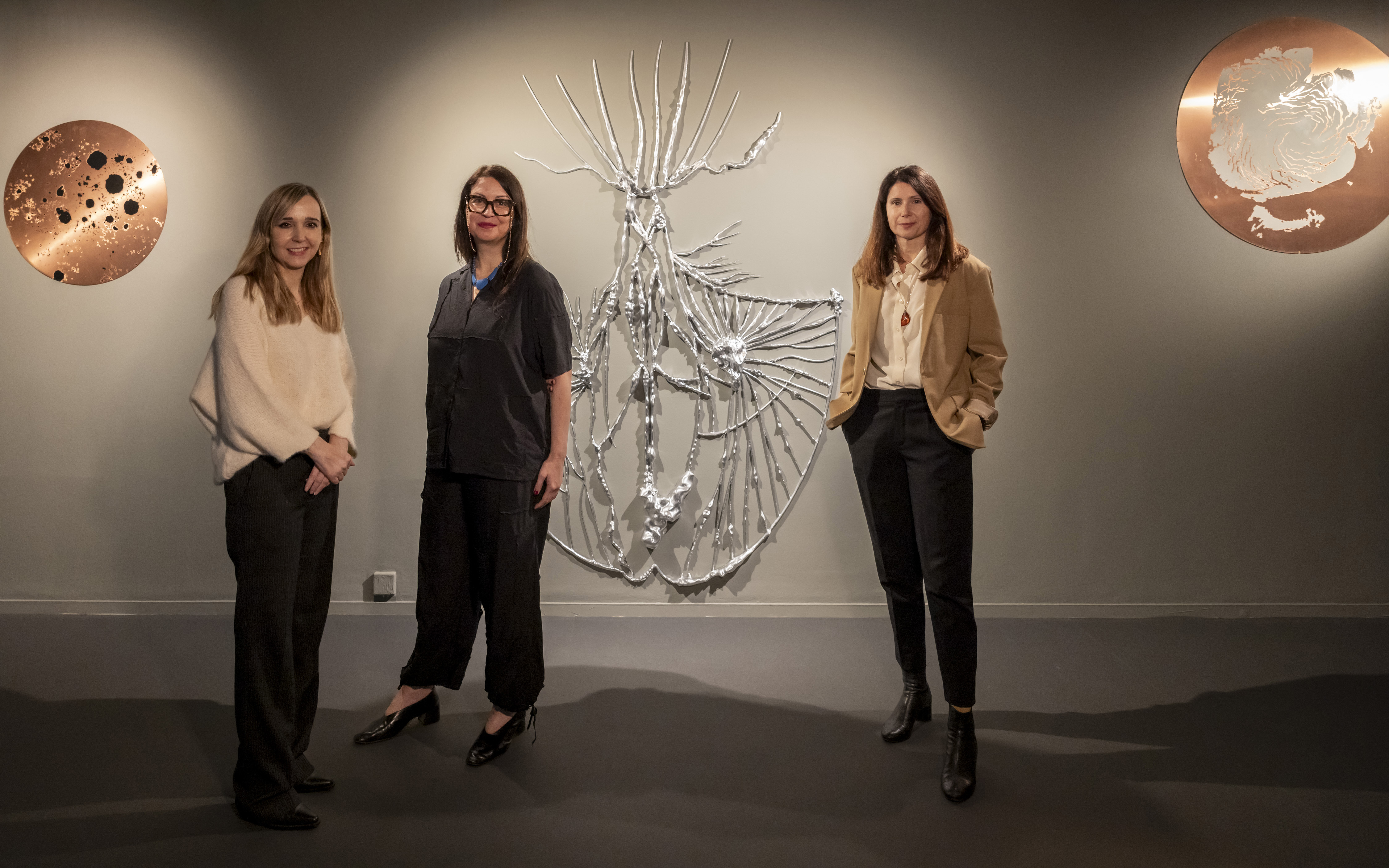 Regina de Miguel transforma o IVAM em um museu galáctico